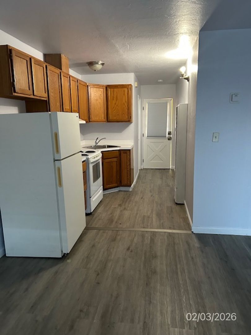 Mountain View Apartment: 2483, 2485, 2489, 2491 Whitney Drive