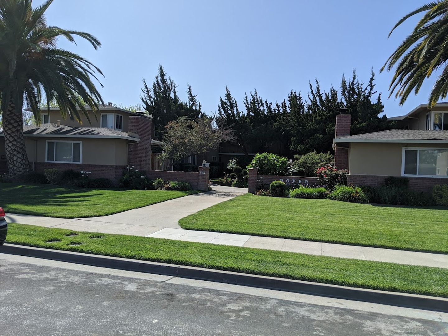 Campbell Apartment: 475 Dover Way