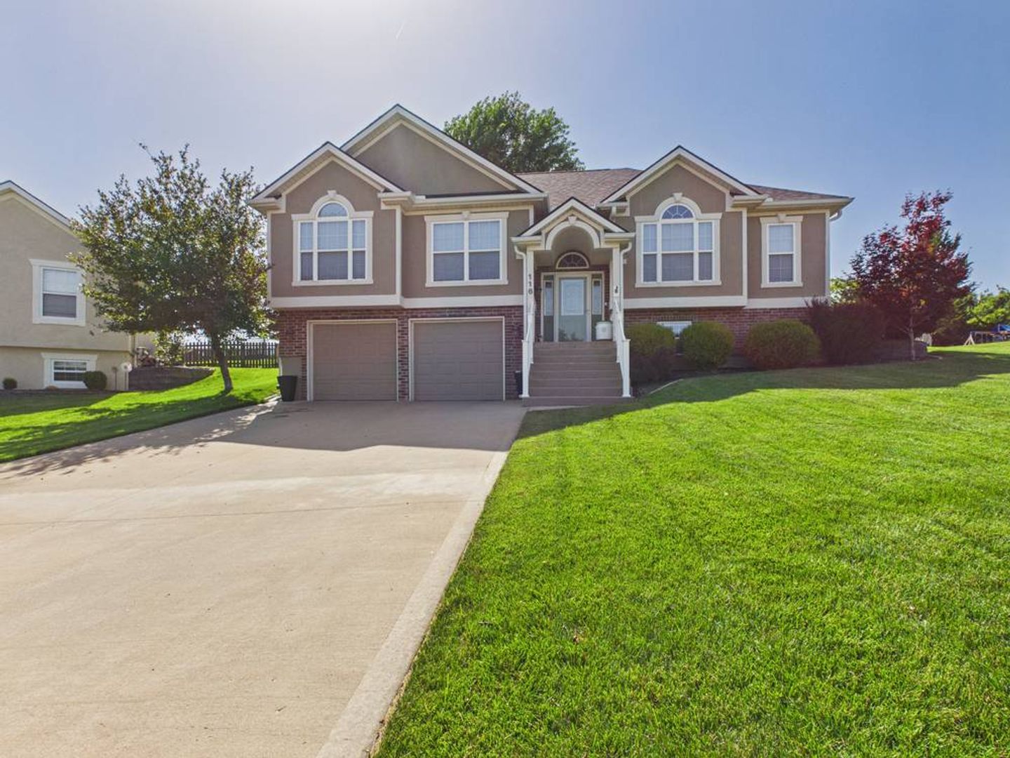 Warrensburg House: 116 Deerfield Dr