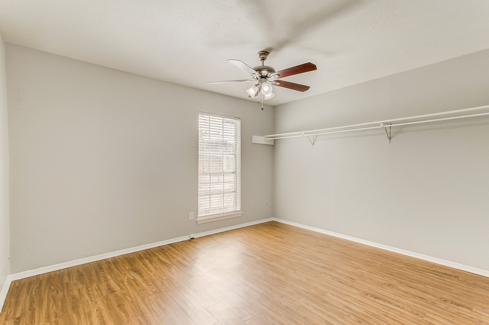 Fort Worth Apartment: 2200 W Lowden Street