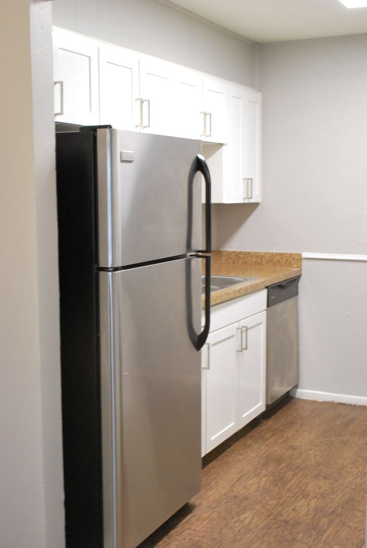 Fort Worth Apartment: 2200 W Lowden Street