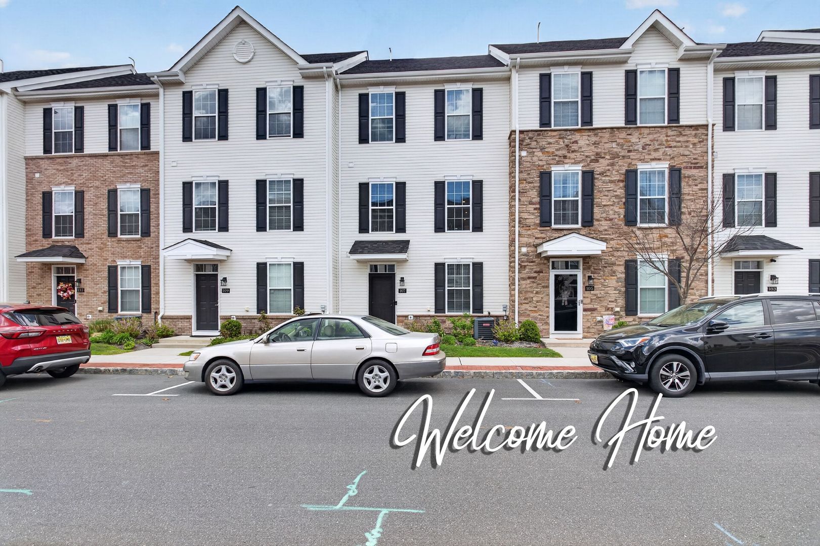 Brick Townhome: 107 Celebration Blvd,
