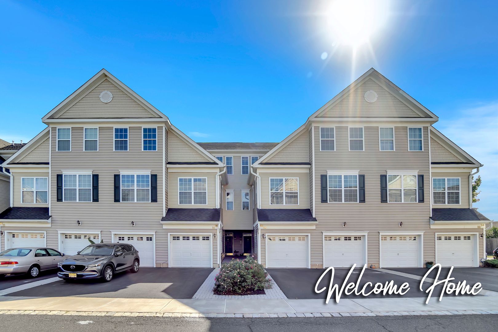 South Bound Brook Townhome: 16 Patriots Path