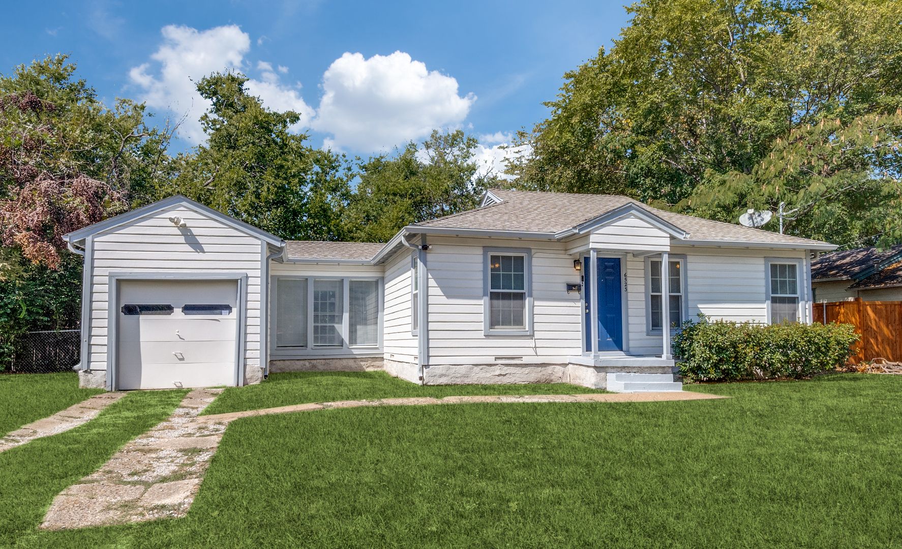 Dallas House: 6523 Santa Fe