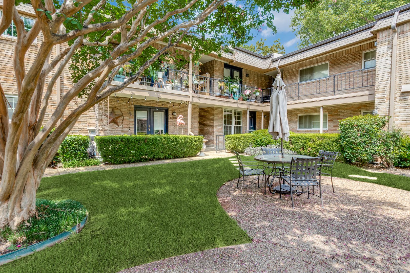 Dallas Apartment: 7904 Royal Lane #126