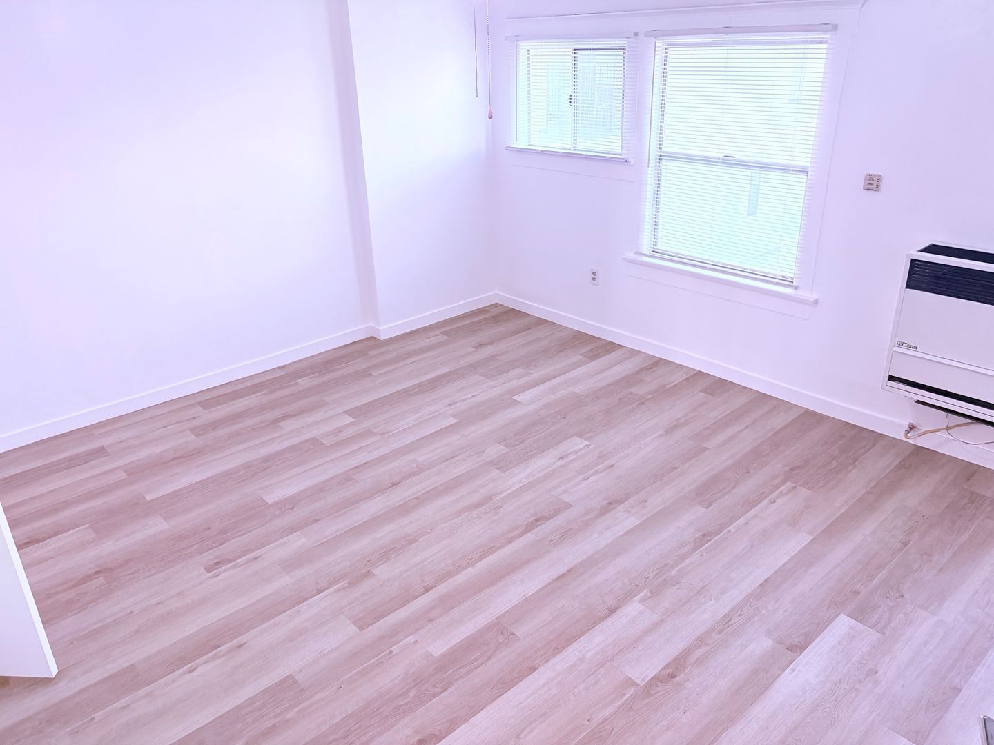 Los Angeles Apartment: 901 S Vermont Ave.