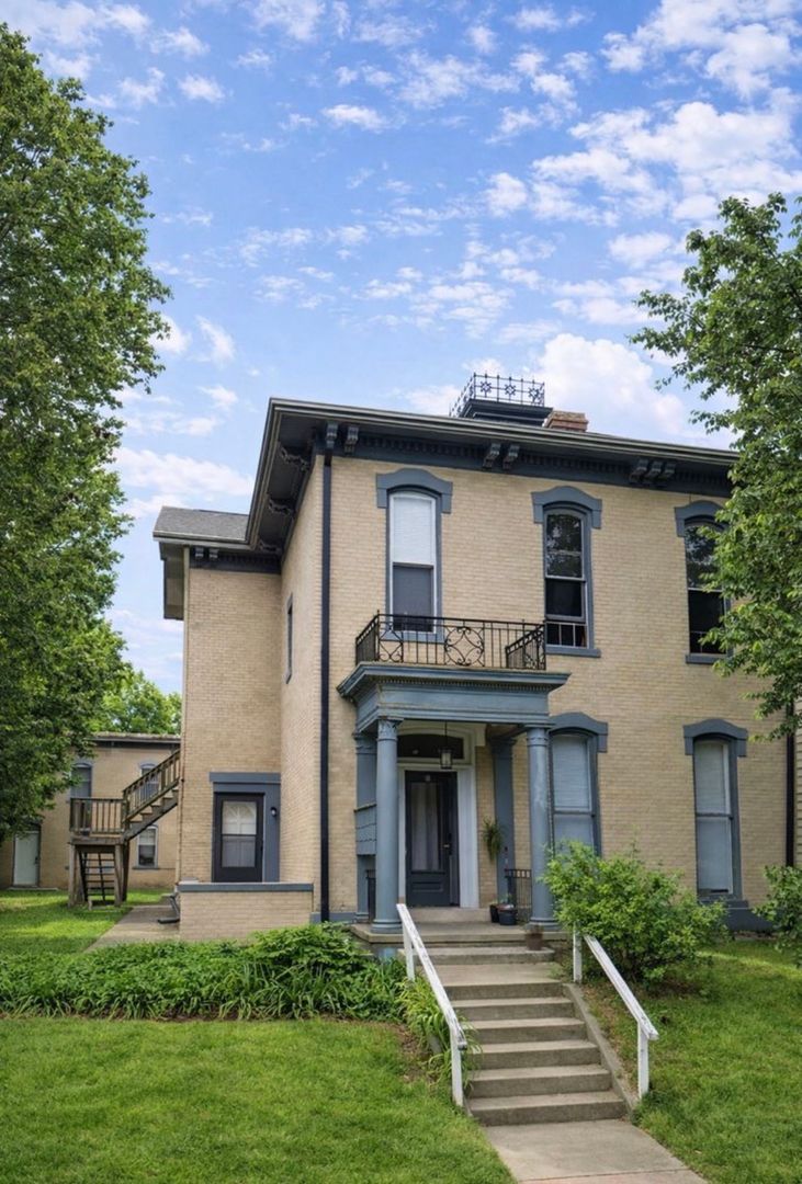 Lafayette Apartment: 911 N 9th Street
