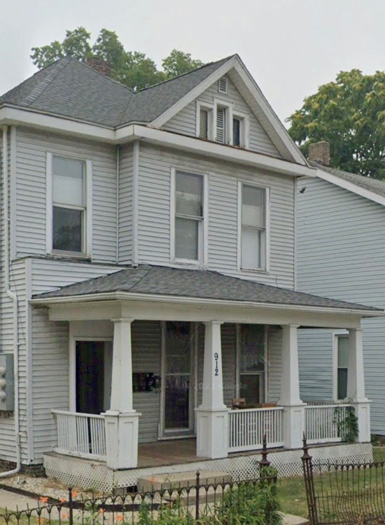 Lafayette Apartment: 912 N 10th Street