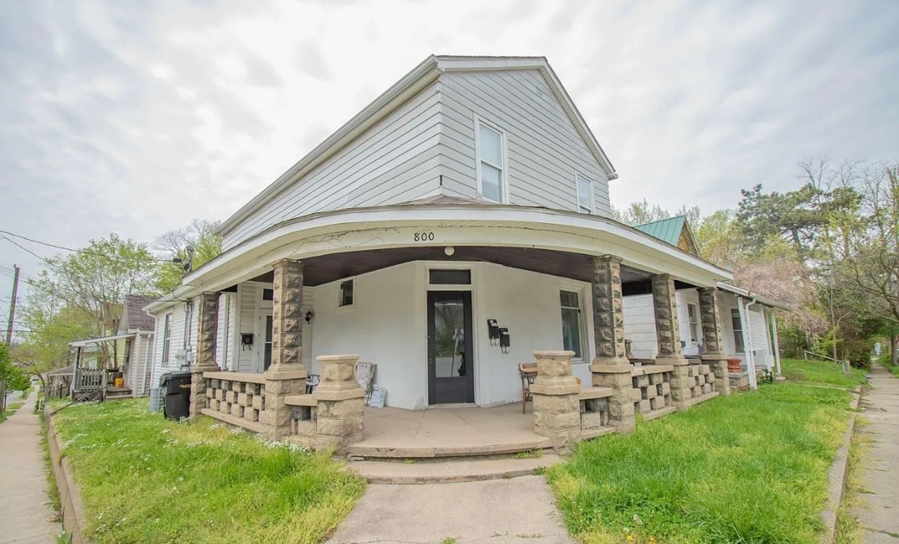 Lafayette Apartment: 800-806 N 8th / 718 Union