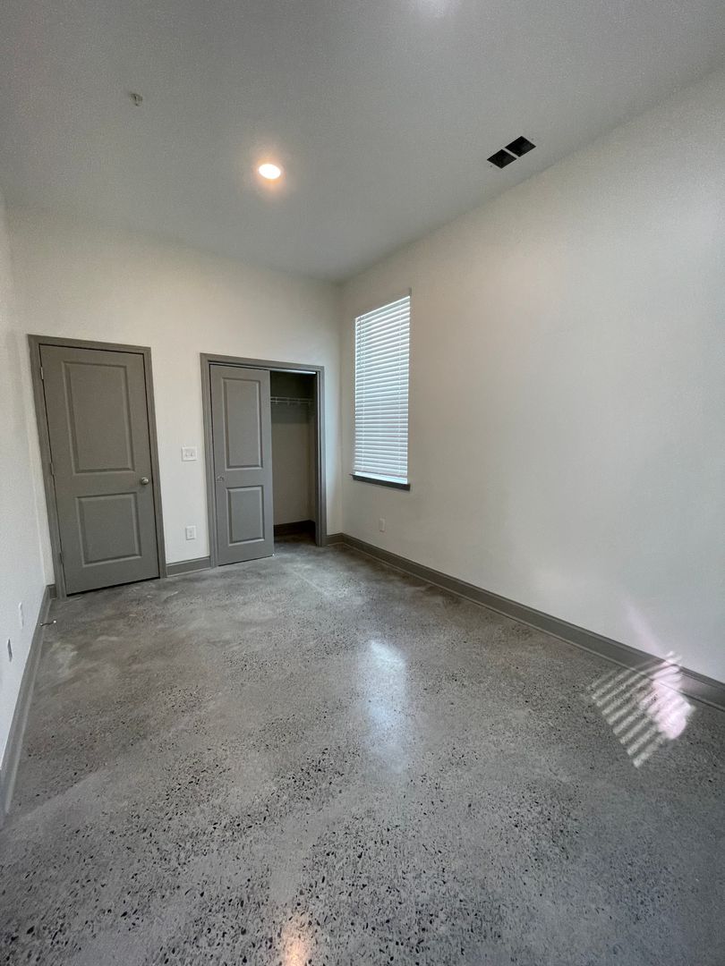Chattanooga Apartment: 2103 Union Ave