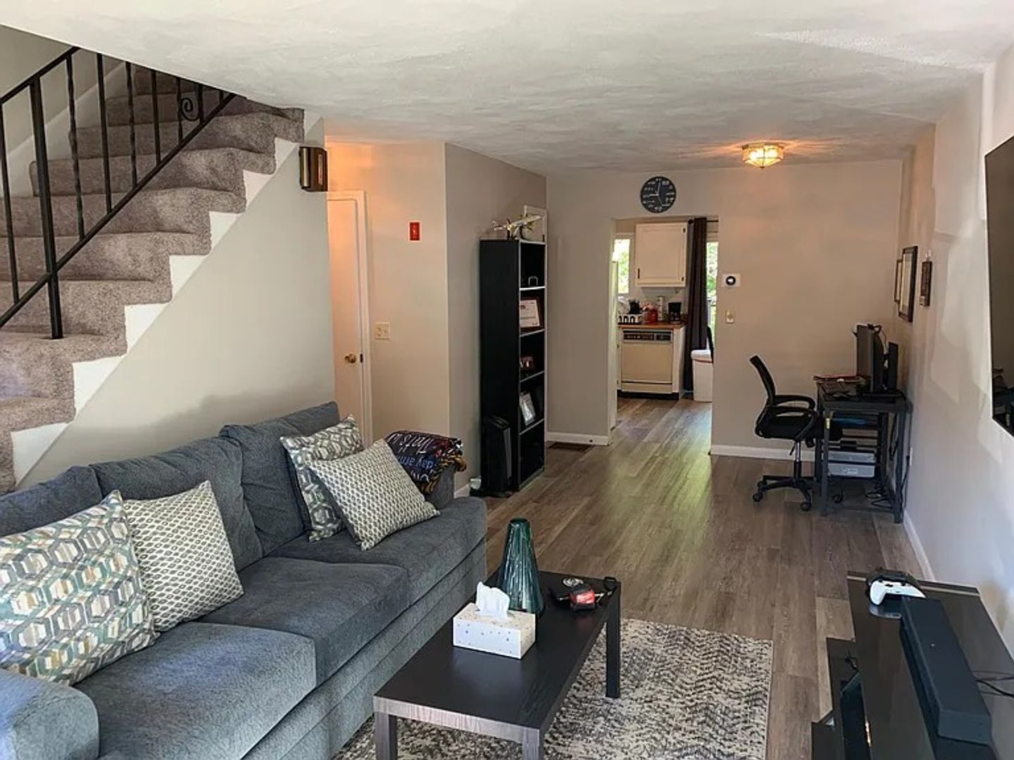 Haverhill Apartment: 222 Farwood Dr