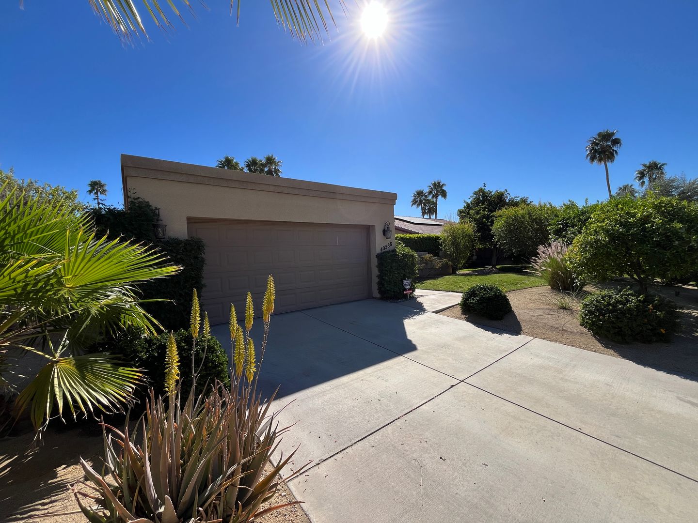 Palm Desert House: 40588 Clover Lane