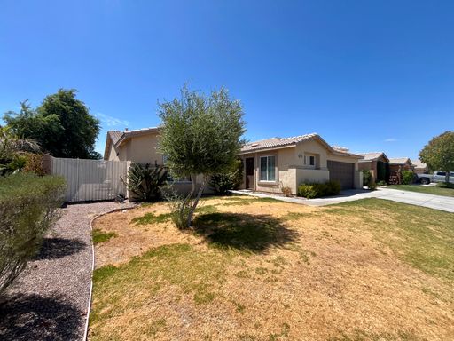 Long Term - 4 Bed 3 Bath in Indio! – photo 1
