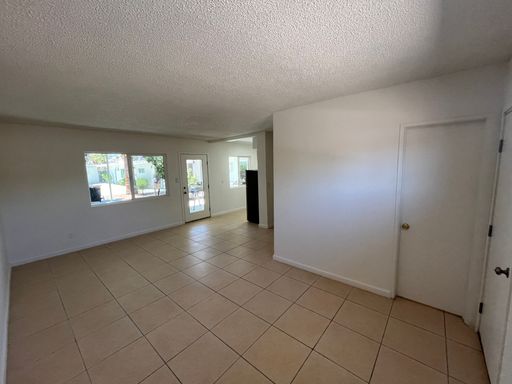 Long Term - Studio 1 Bath in Palm Desert!