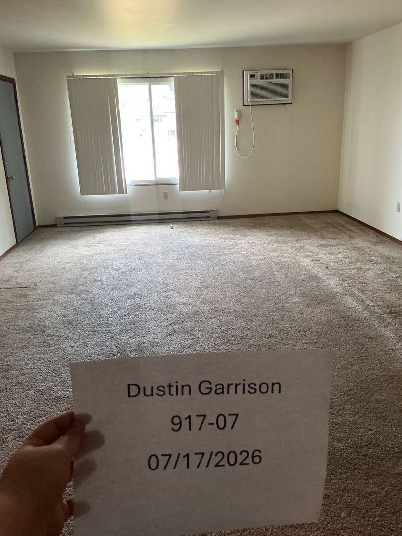 Portage Apartment: 917 Silver Lake Rd. #1