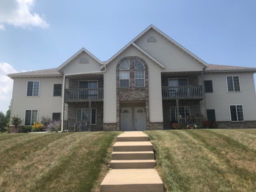 Parkside Village Apartment Homes in Mayville, WI