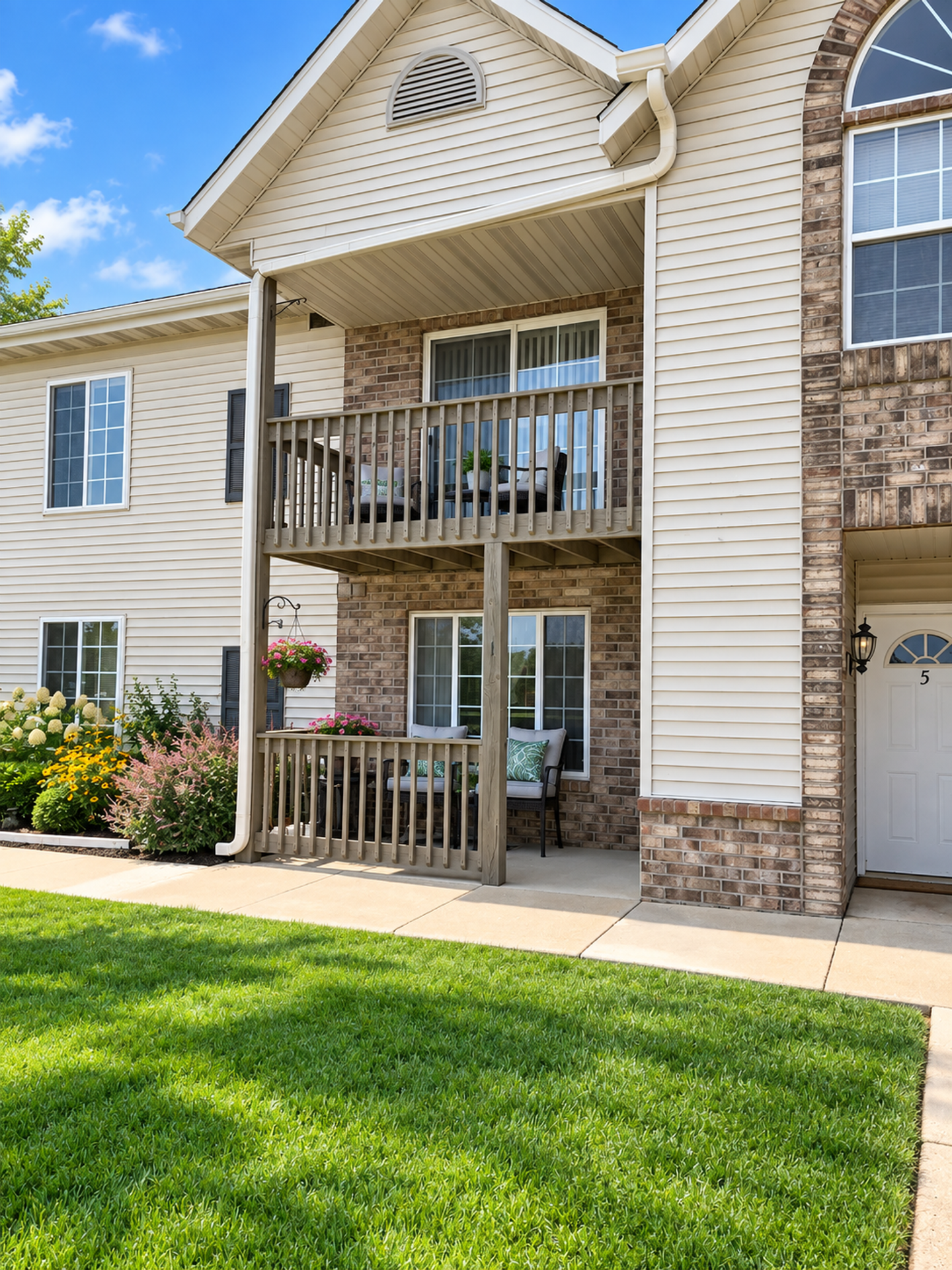 Parkside Village Apartment Homes in Mayville, WI 3 of 12