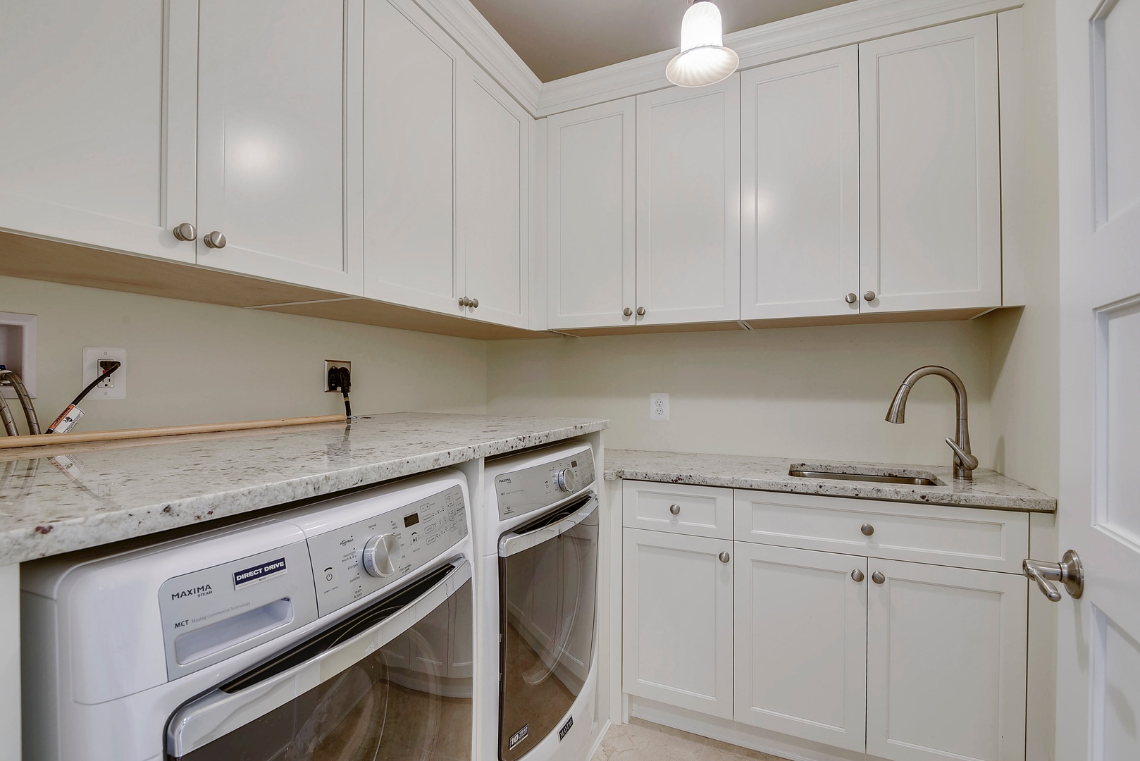 Laundry room at Bradmoor Dr.