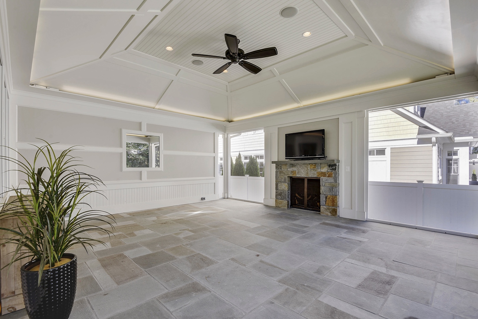 Bradmoor Dr. 18 of 49