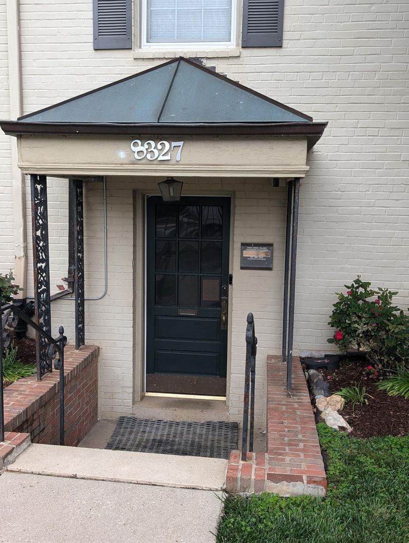 Silver Spring Condo: 2300 Colston Drive