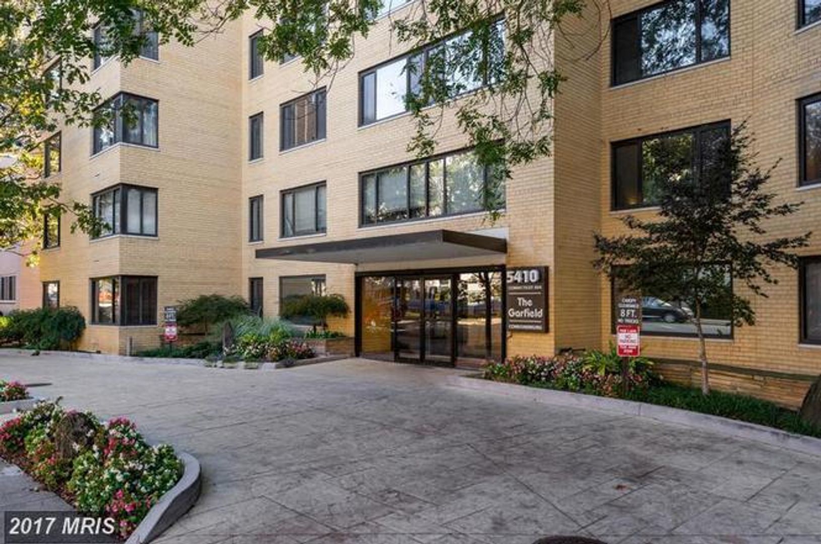 Washington Condo: 5410 Connecticut Ave NW Apt 215