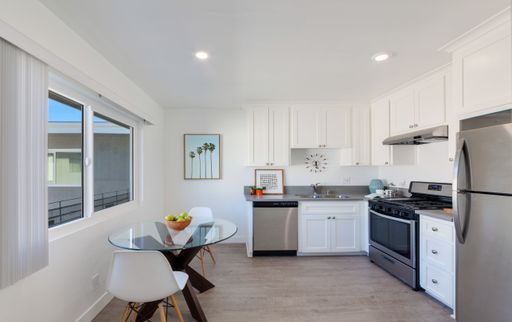 Beautiful Two-Bedroom in Retro Row – photo 1