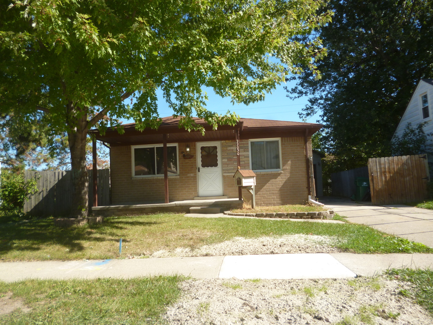Eastpointe House: 22030 Cushing