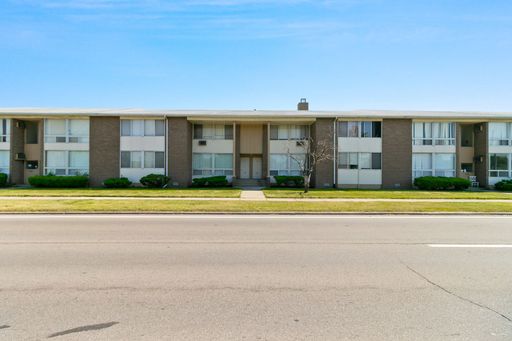 Bright and spacious apartment! Heat and Water included. Section 8 Accepted