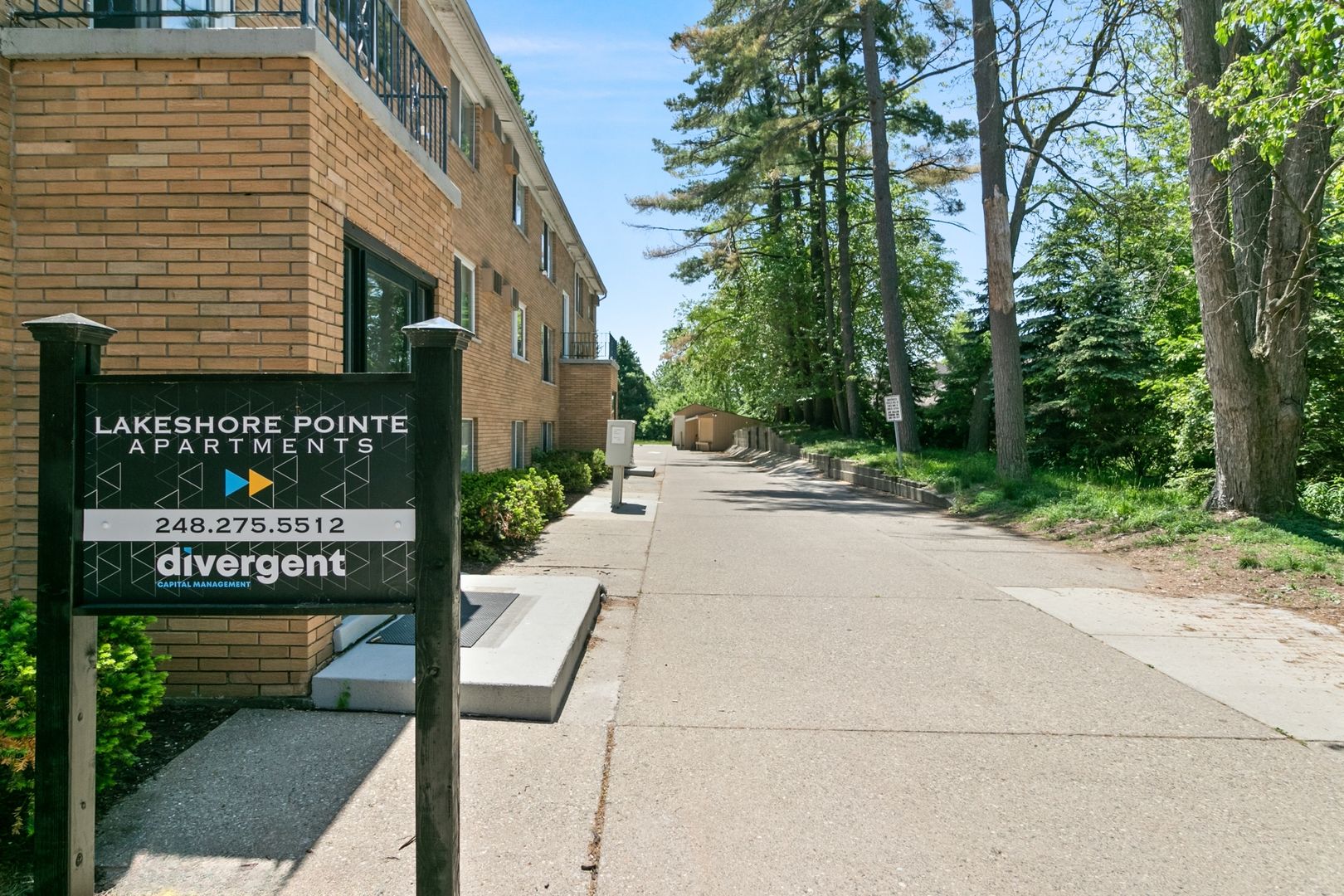 Lakeshore Apartments - Coast to Coast Management 5 of 12
