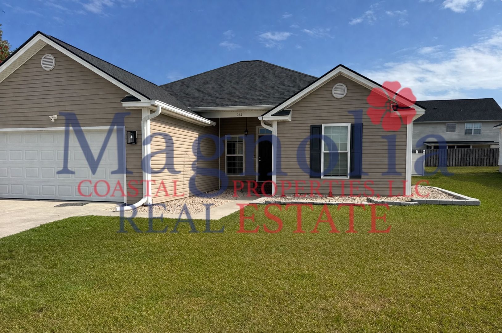 Richmond Hill House: 214 Scarlett Lane