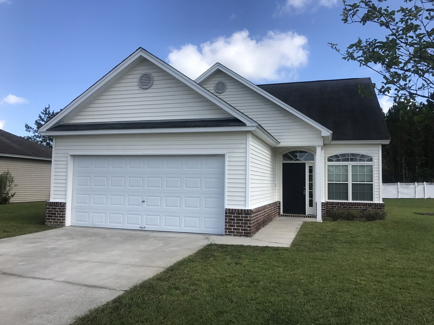 Richmond Hill House: 145 Red Oak