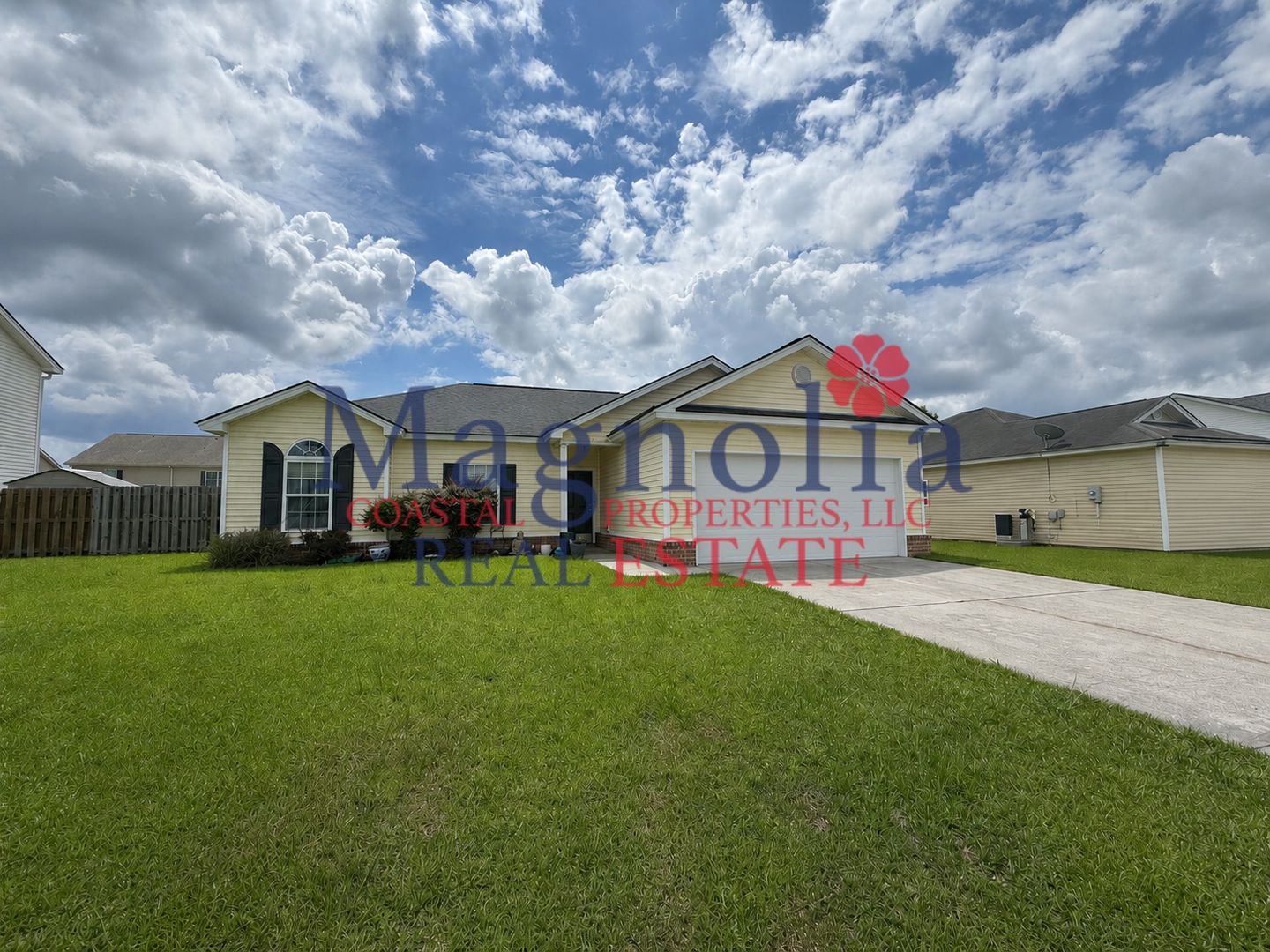 Richmond Hill House: 55 Red Oak Drive