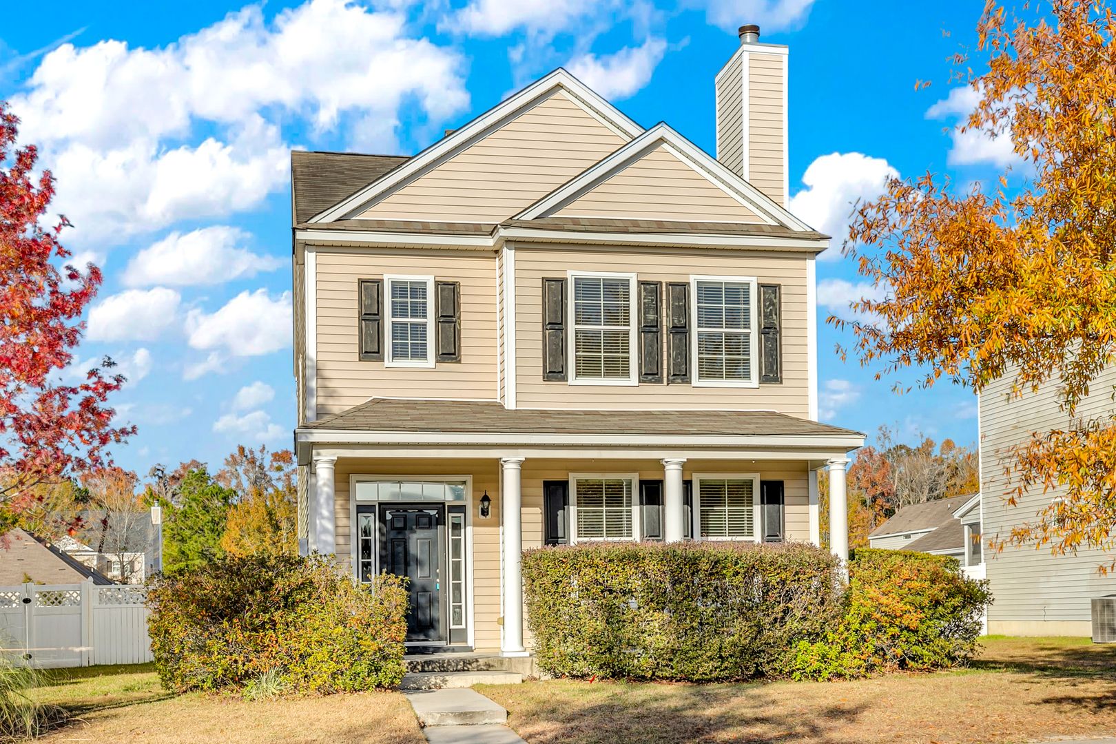 Savannah House: 16 Bushwood Drive