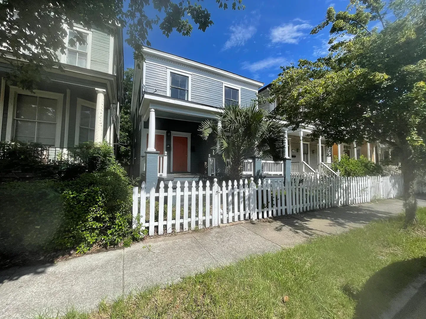 Savannah Apartment: 2206 Barnard Street