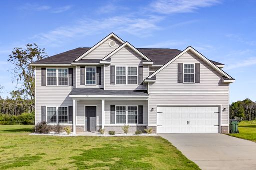 4 bedroom 2.5 home located Huntington neighborhood close to Ft. Stewart