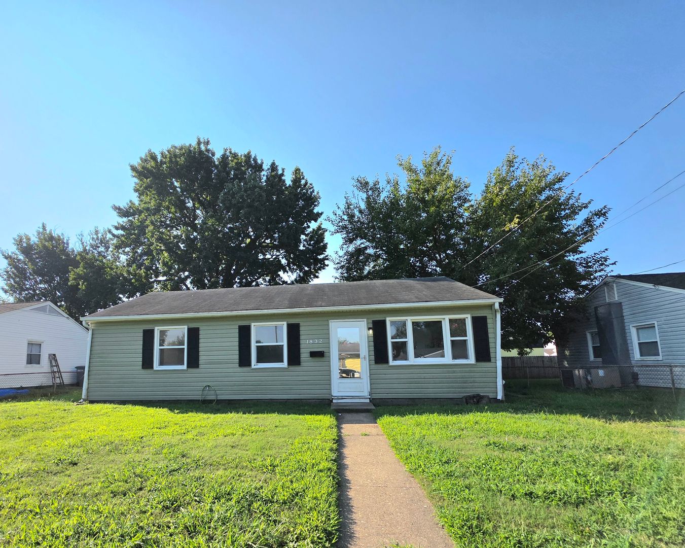 Hampton House: 1832 Bancroft Drive