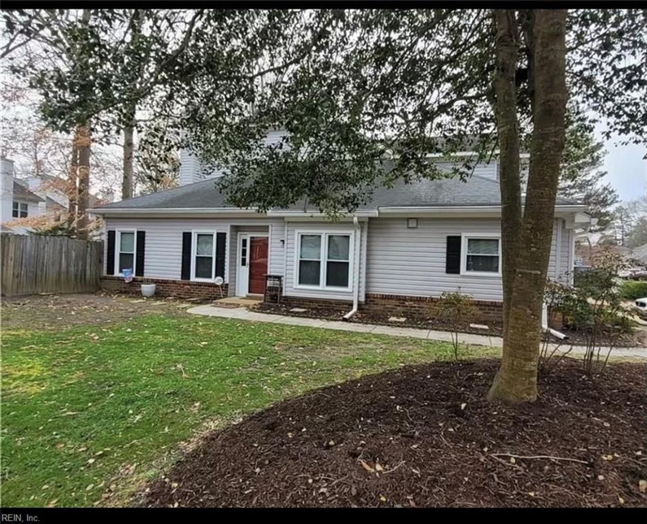 Yorktown Townhome: 135 Barn Swallow Ridge