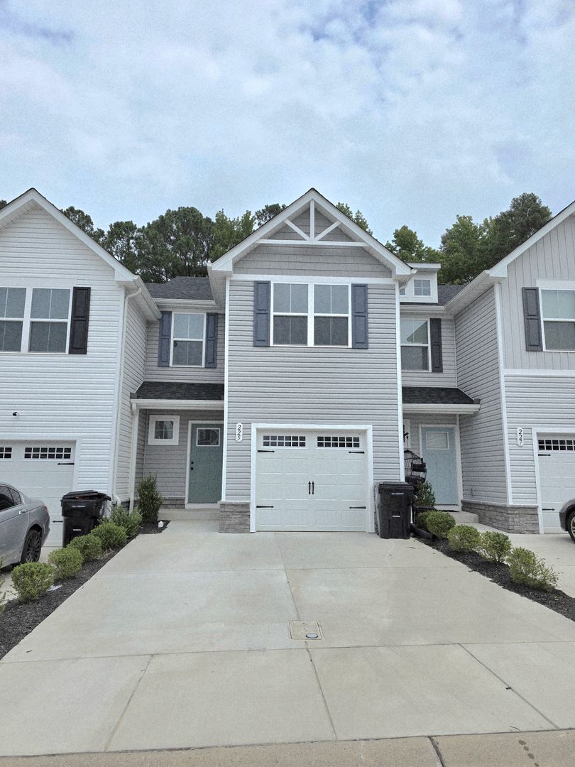 Franklin Townhome: 225 Summit Path