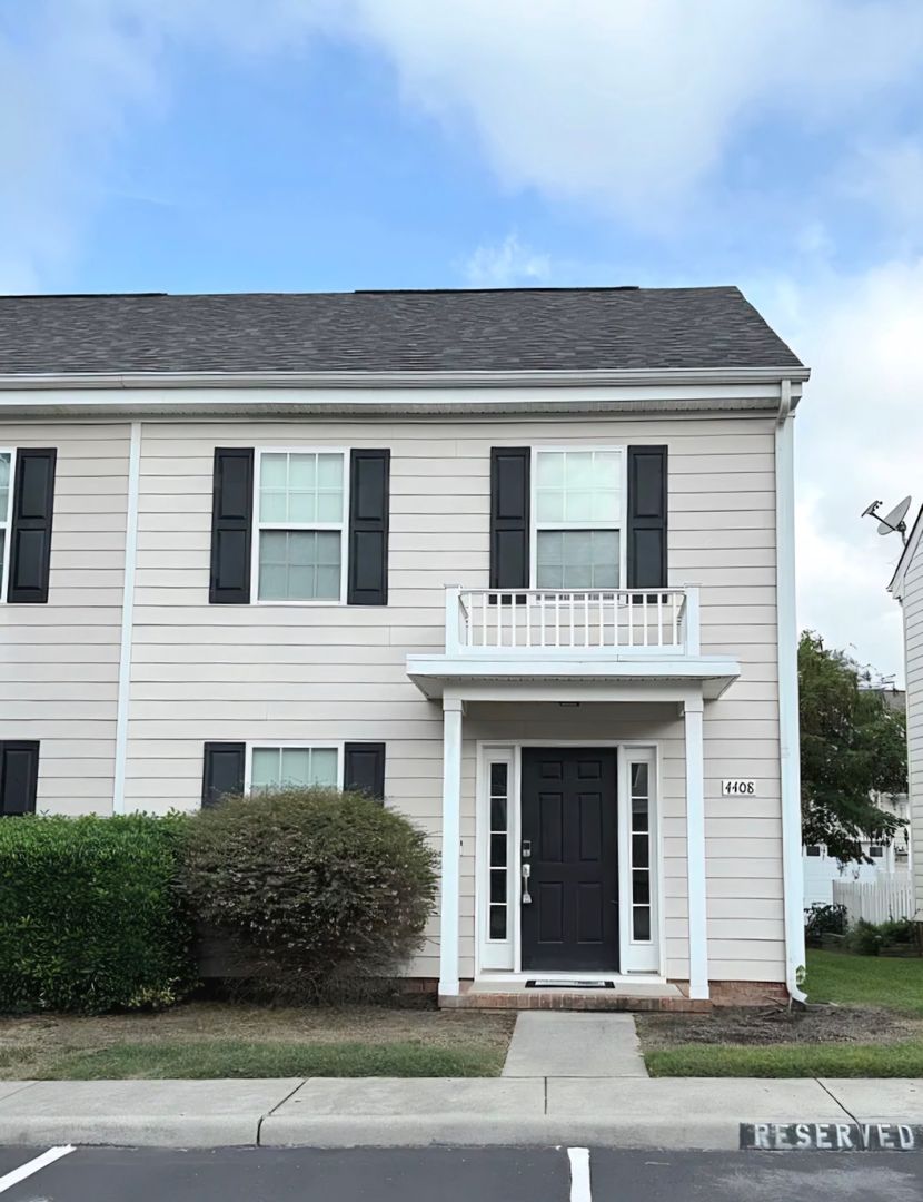 Williamsburg House: 4408 Betty Lane