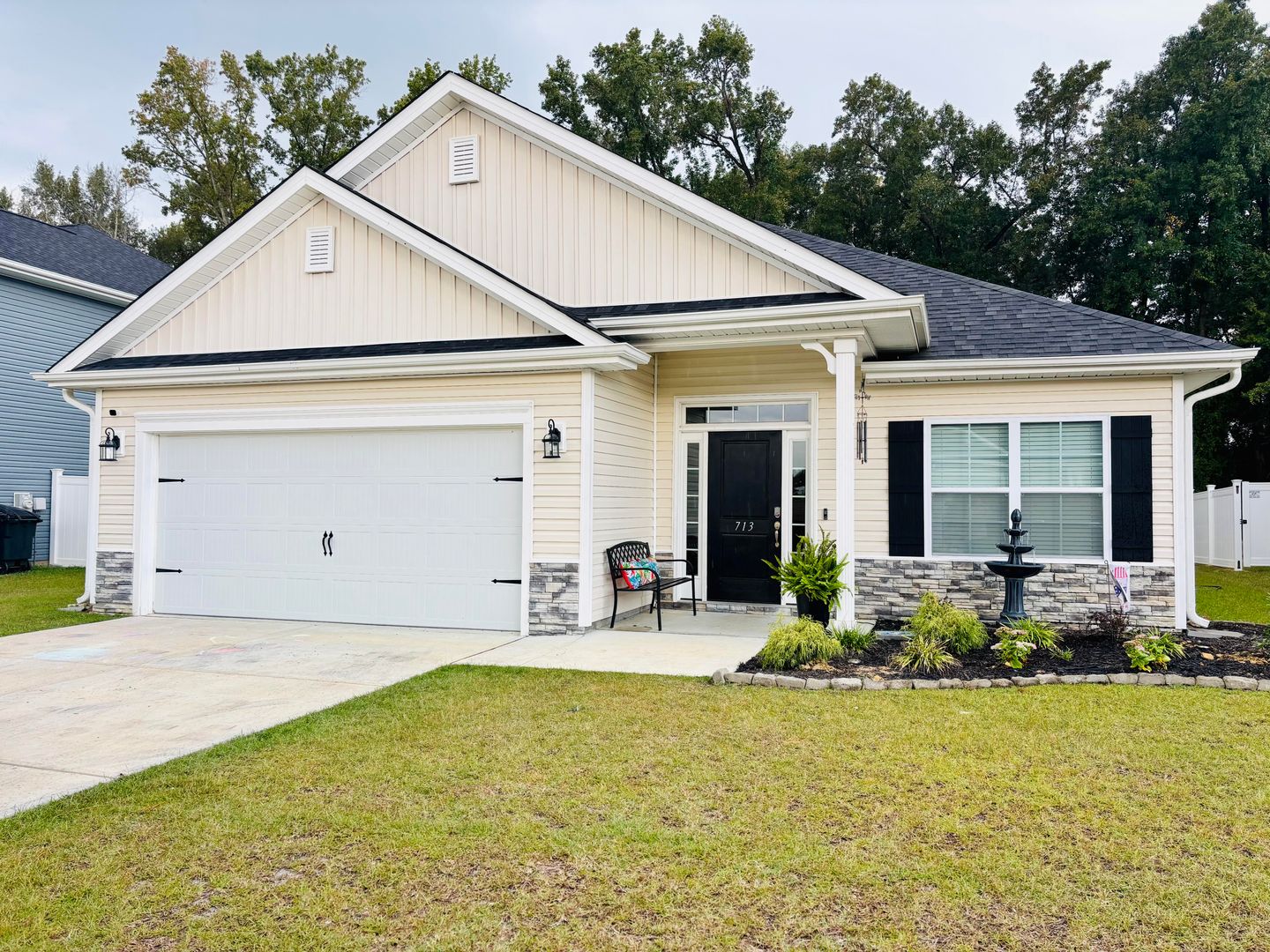 Richlands House: 713 Greenwich Place