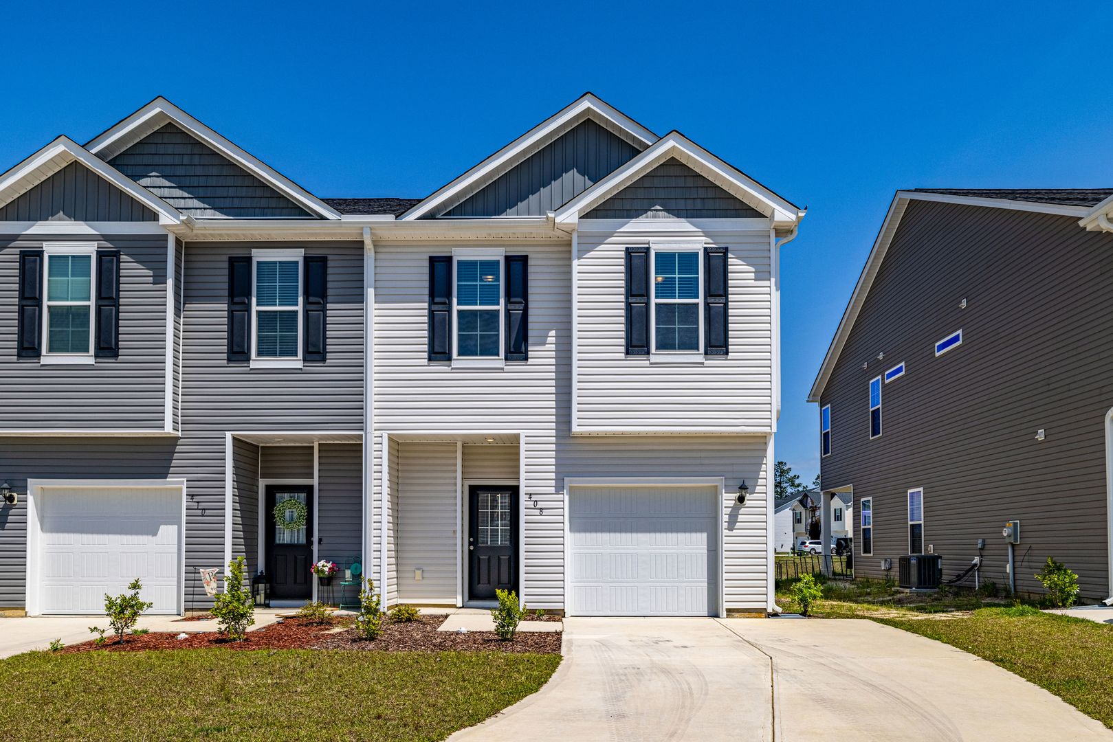 Jacksonville House: 408 Blockade Shoal Lane