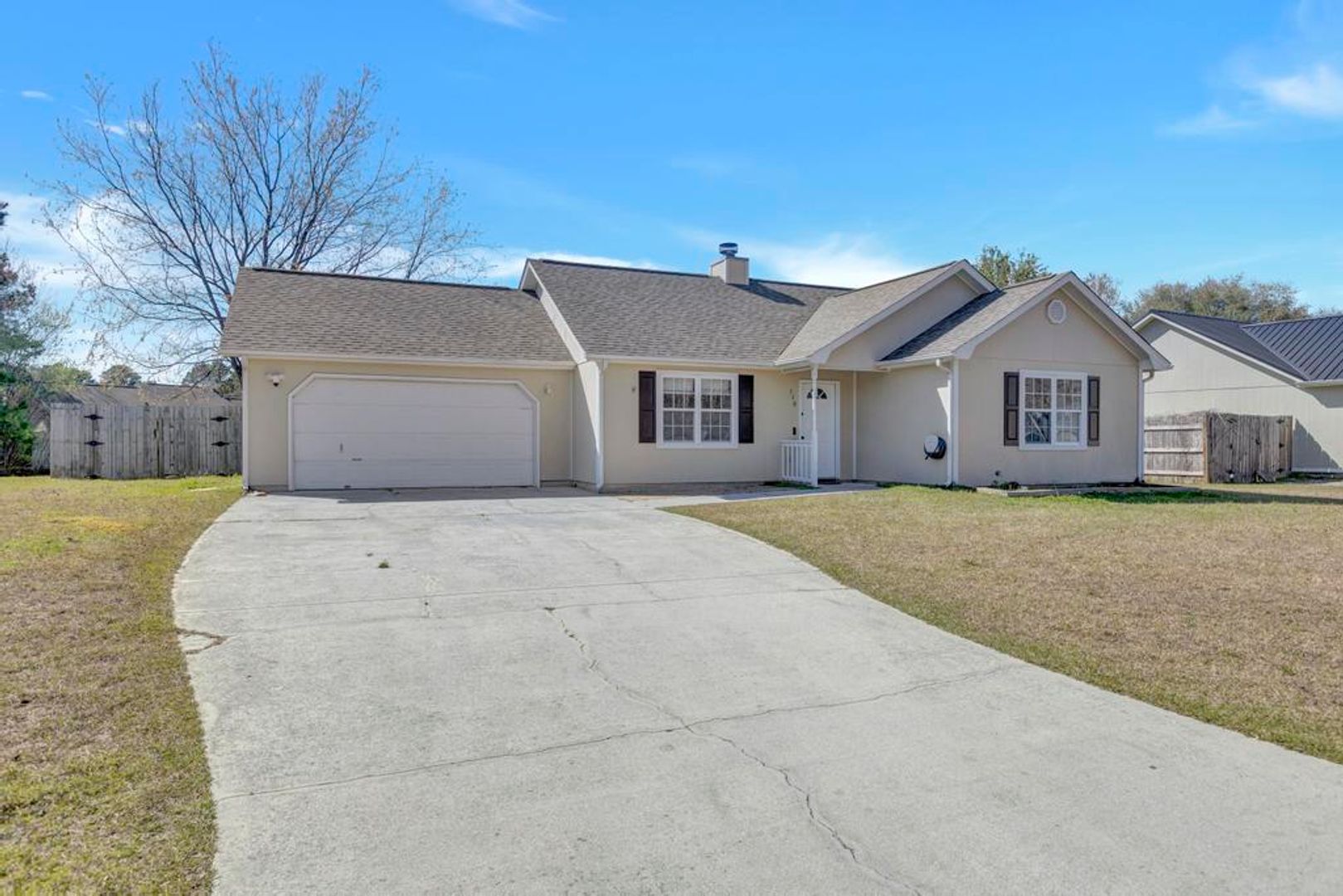 Hubert House: 110 Foxlair Drive