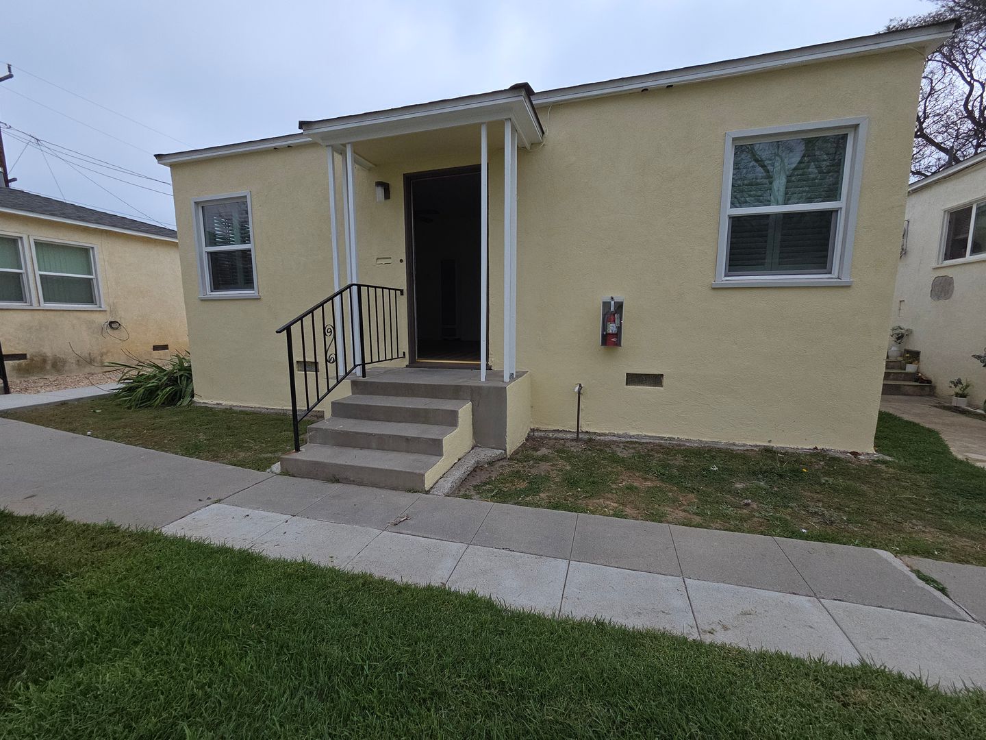 Oxnard Apartment: 537 West First Street - Unit A