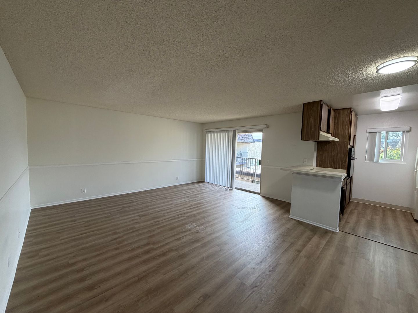 Oxnard Apartment: 1800 Gina Dr.