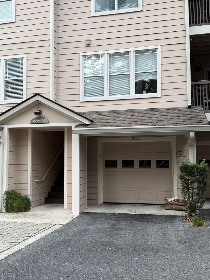 Hilton Head Island Condo: 80 Paddleboat Lane #603