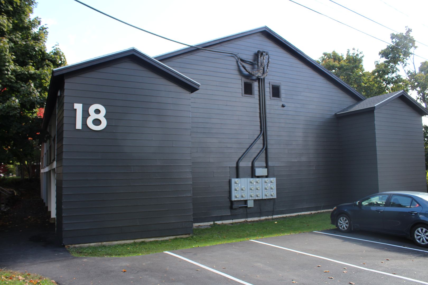 Rockland Apartment: 18 Lindsey St