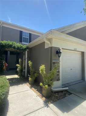 Beautiful WestChase Townhome Available For Rent! – photo 1