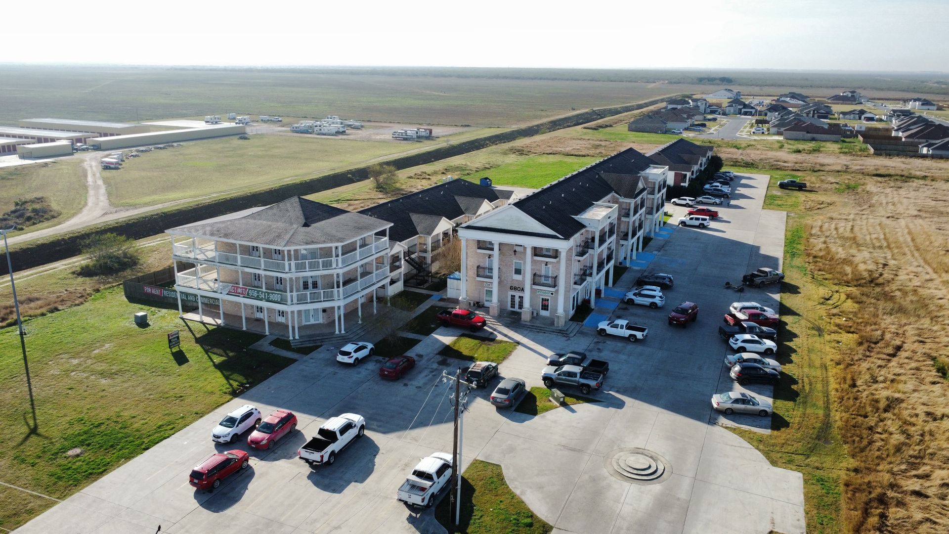 Los Fresnos Apartment: 680 E. OCEAN BLVD.