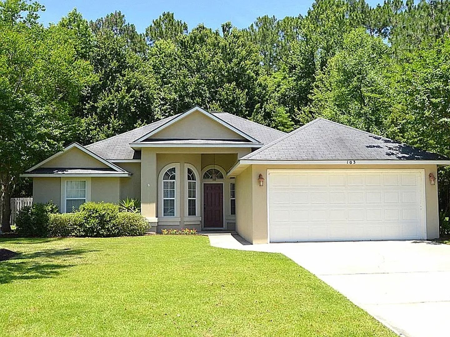 St. Marys House: 103 Millcreek Dr.