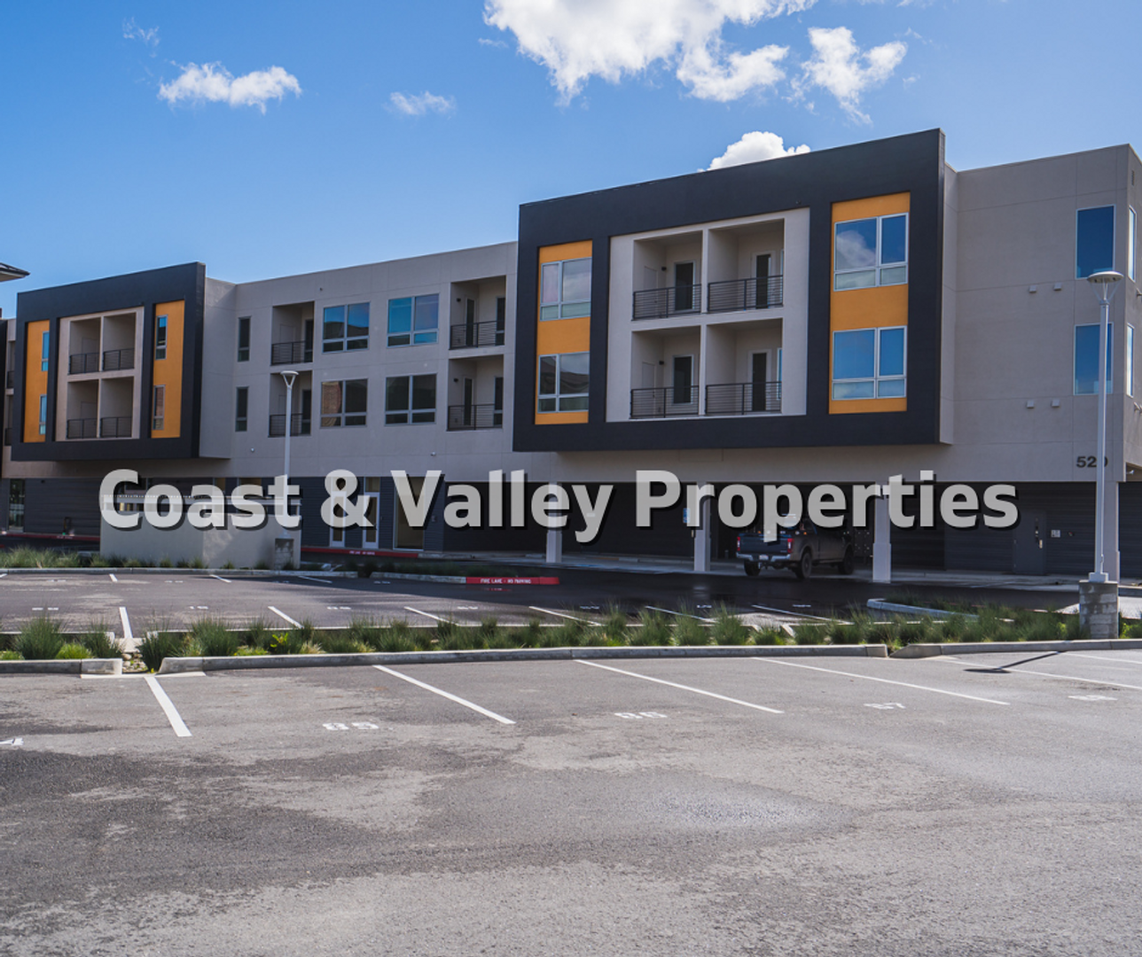 Salinas Apartment: 500-520 Abbott St.